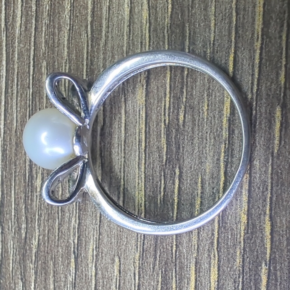Diamond & Pearl 925 Sterling Silver Bow Ring Size 7 - Picture 10 of 14